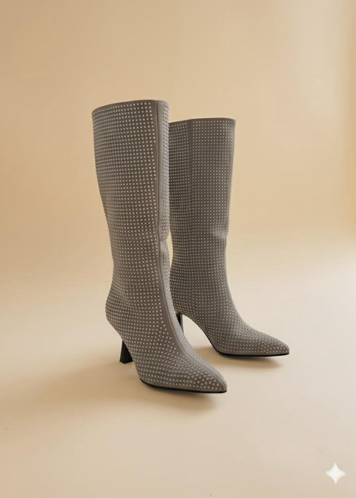 Bottes en suédine – Talon Aiguille & Brillance à strass