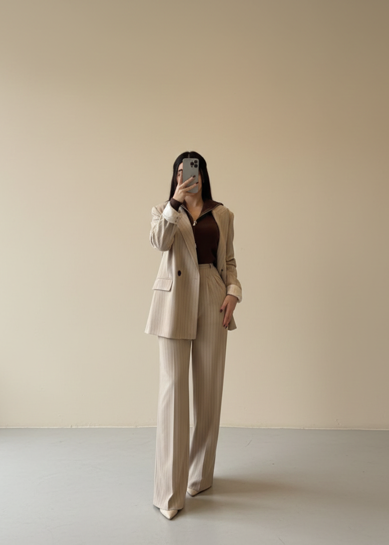 Ensemble tailleur / Veste croisée - Nude rayé en Noir