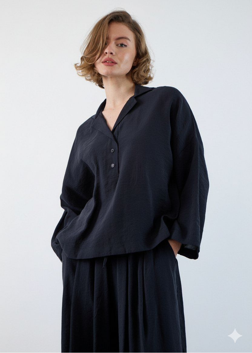 ensemble femme, pantalon large femme, haut fluide femme, look décontracté chic, tenue élégante confortable, ensemble moderne, mode femme minimaliste