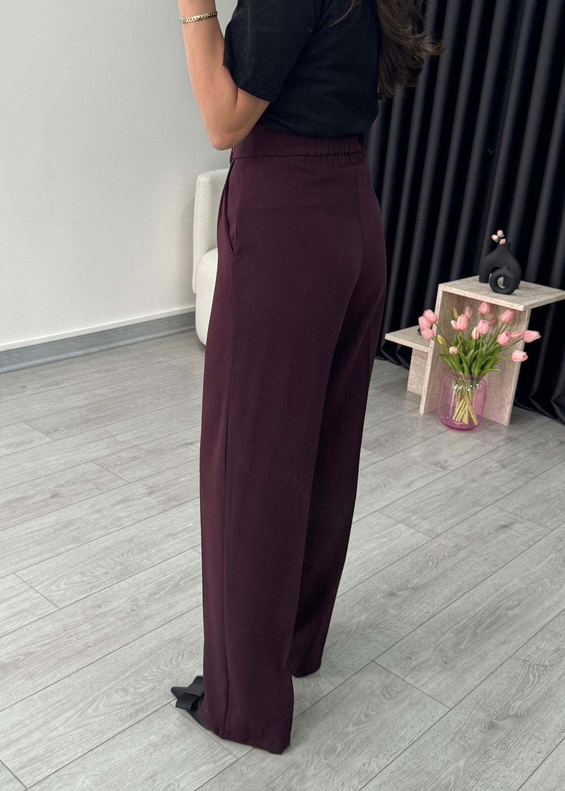Pantalon Bordeaux Fluide à bouton doré