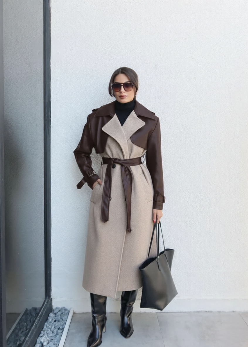 Manteau Long à Chevrons Beige / Détails en Cuir Marron