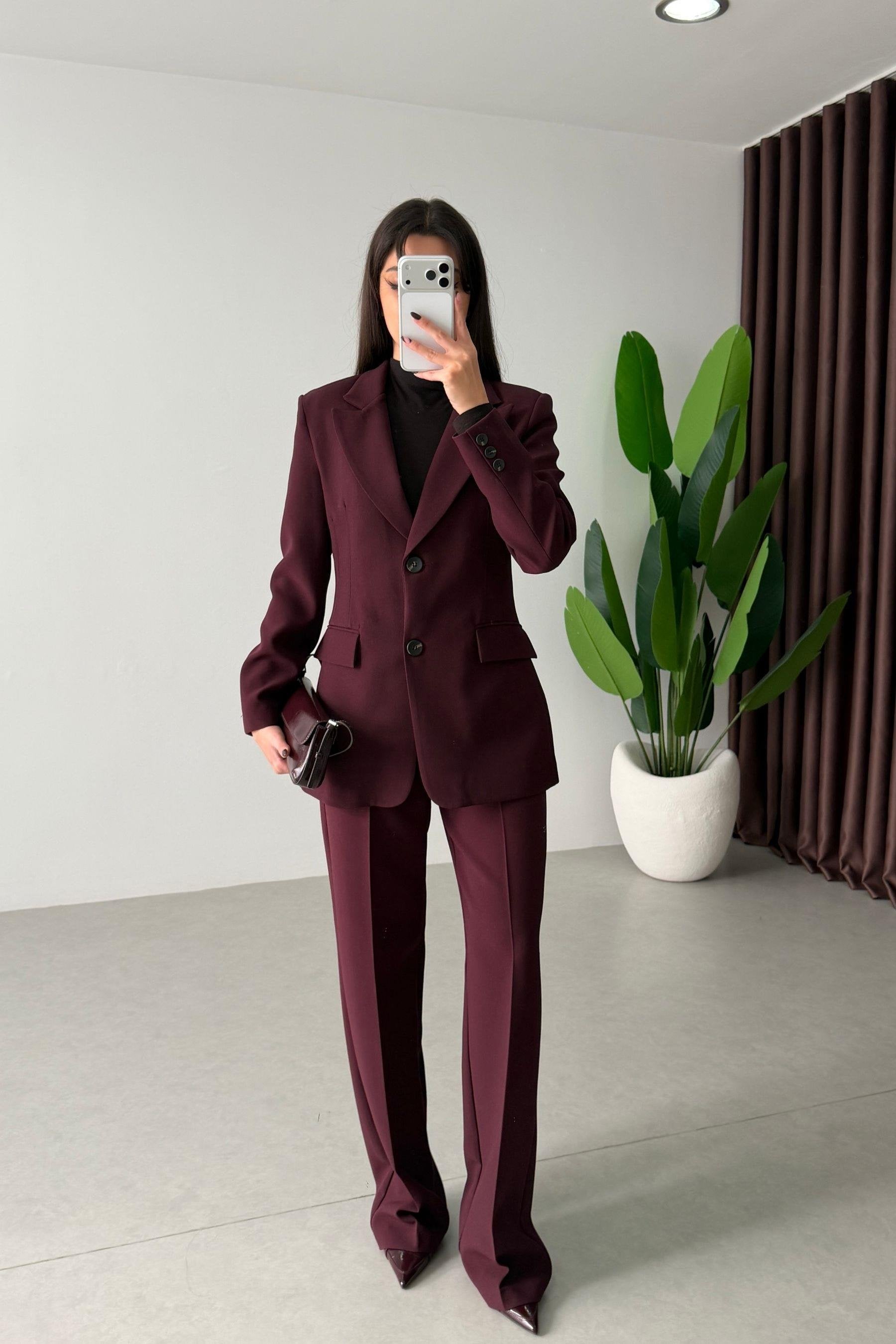 Ensemble tailleur épure - Bordeaux