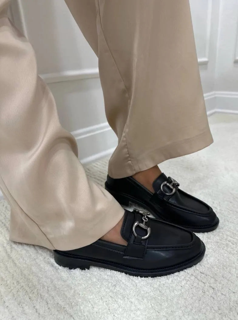 Mocassins Noir avec chaîne