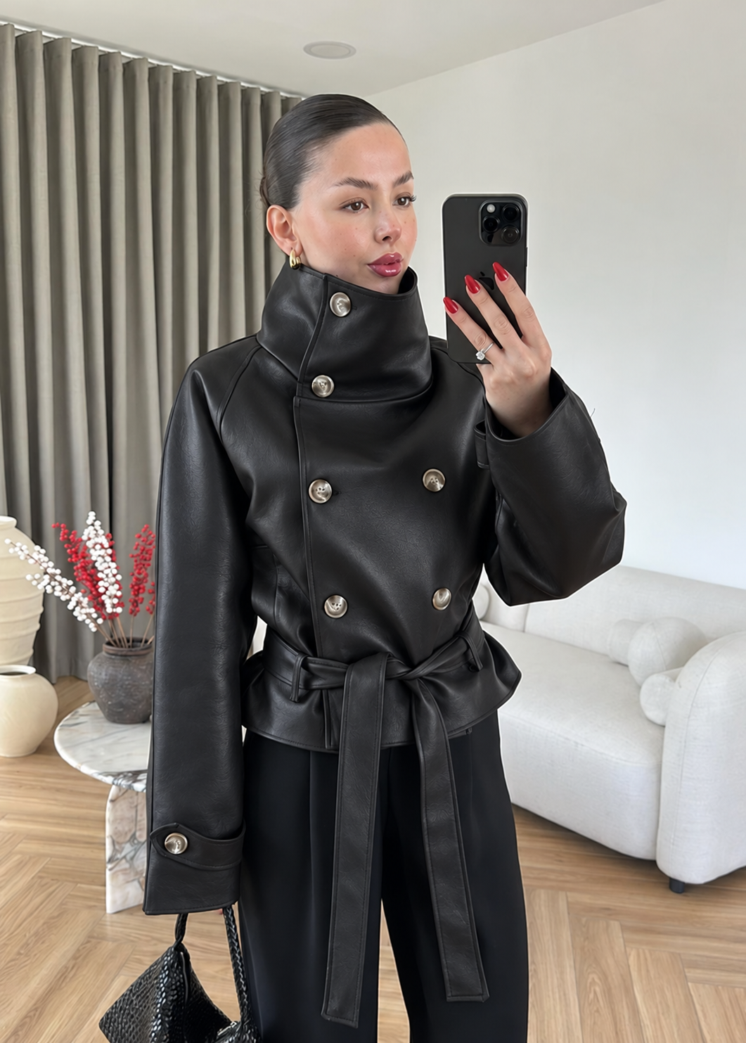 Veste Ceinturée Kaï — Noir Effet Cuir