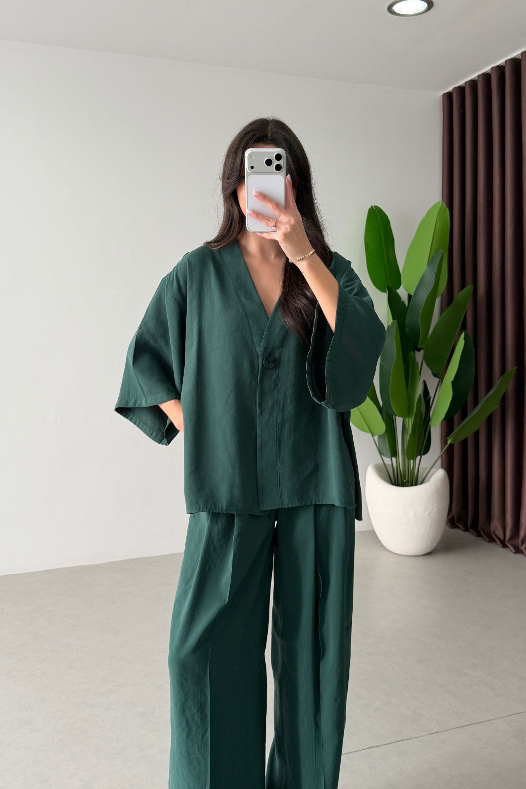 Ensemble Stockholm Émeraude Profonde femme, blouse fluide, pantalon ample, émeraude profonde, élégant, moderne