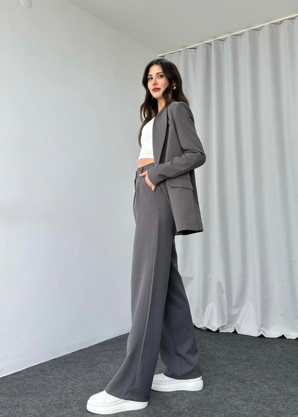 Ensemble tailleur gris foncé