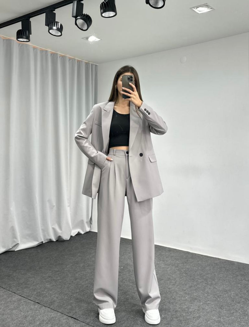 Ensemble Tailleur gris clair