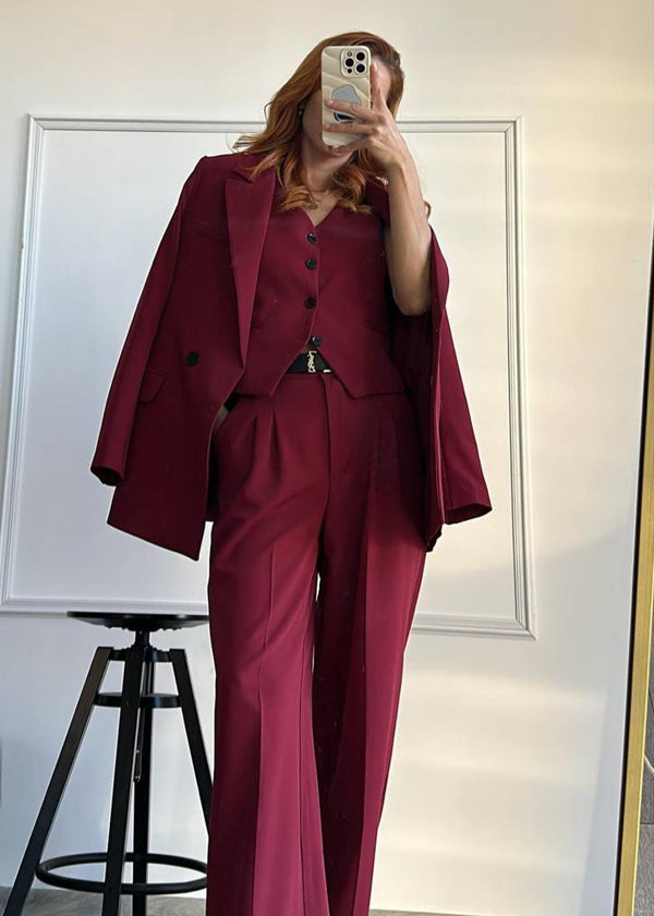 Ensemble tailleur bordeaux / 3 pièces