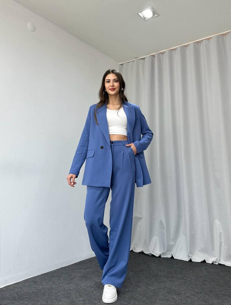 Ensemble tailleur bleu barbeau