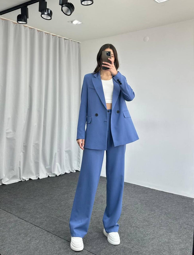 Ensemble tailleur bleu barbeau