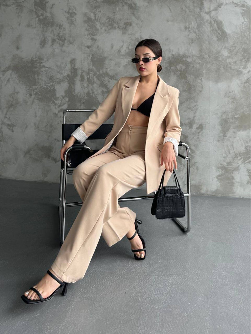 Ensemble Tailleur camel– Blazer Doublé & Pantalon Palazzo
