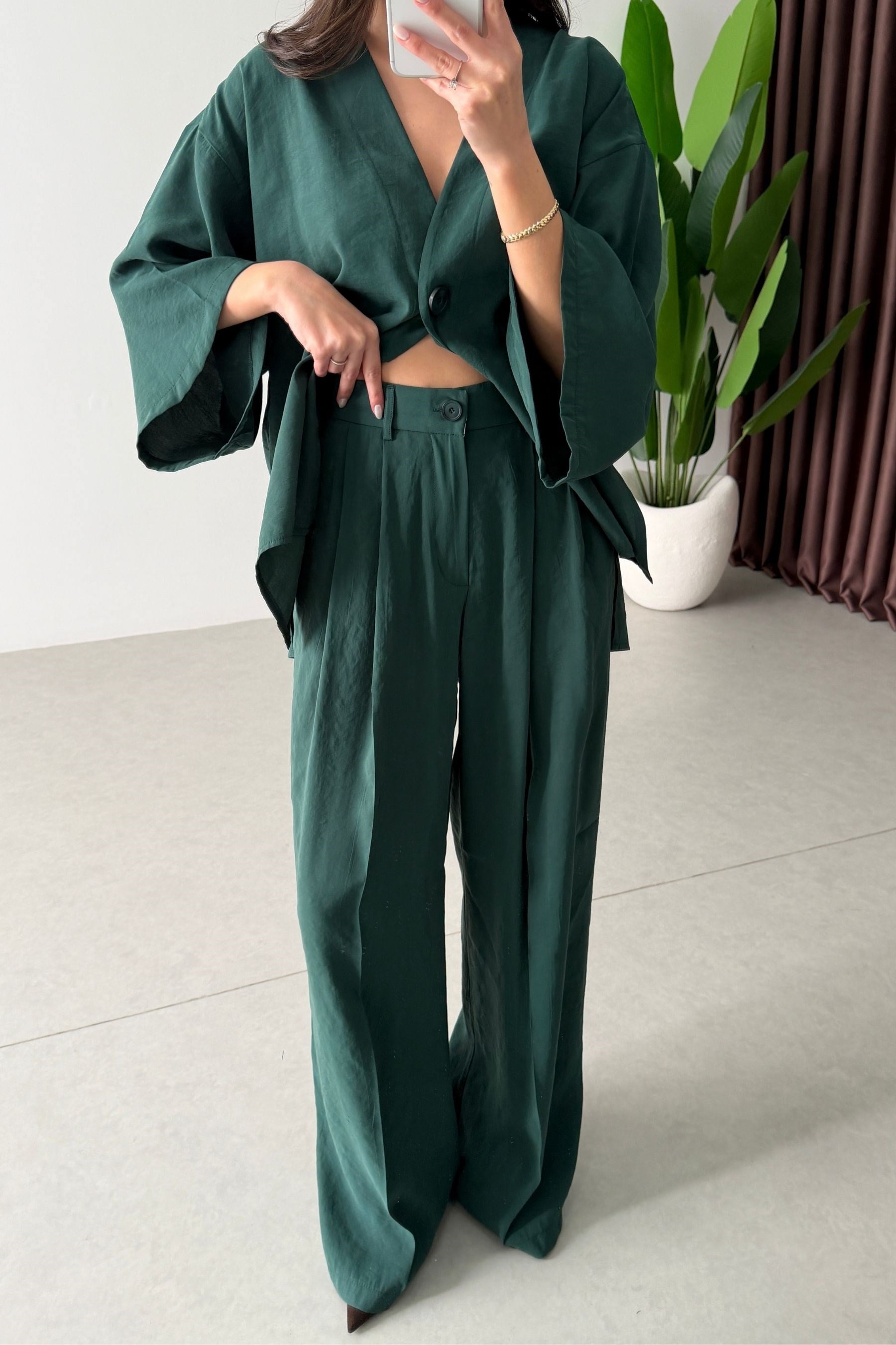 Ensemble Stockholm Émeraude Profonde femme, blouse fluide, pantalon ample, émeraude profonde, élégant, moderne