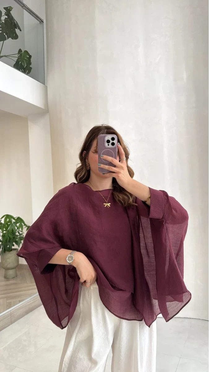 Blouse Sélène Bordeaux femme, oversize, fluide, manches drapées, bordeaux profond, semi-transparent
