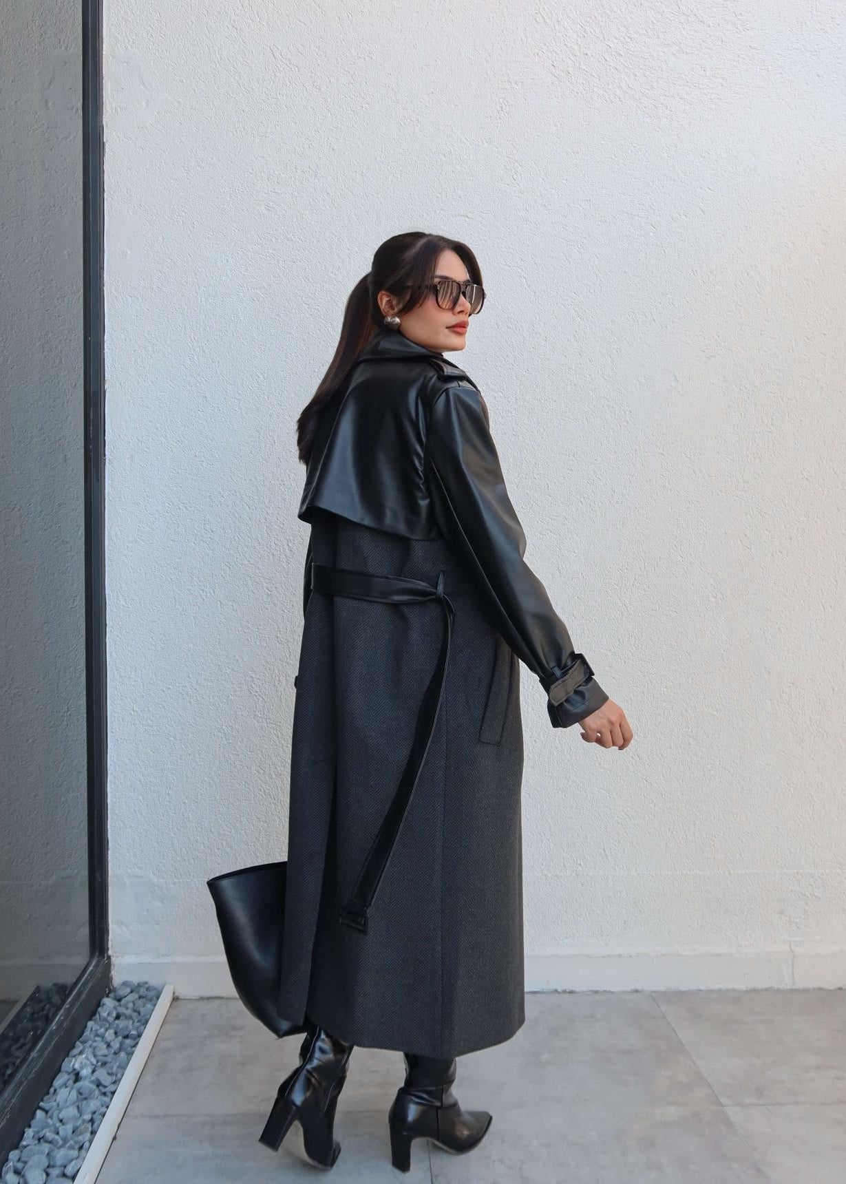 Manteau Long à Chevrons avec Détails en Cuir