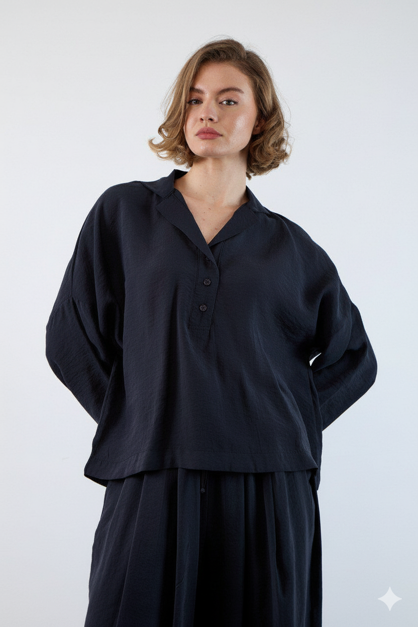 ensemble femme, pantalon large femme, haut fluide femme, look décontracté chic, tenue élégante confortable, ensemble moderne, mode femme minimaliste, vêtements femme 