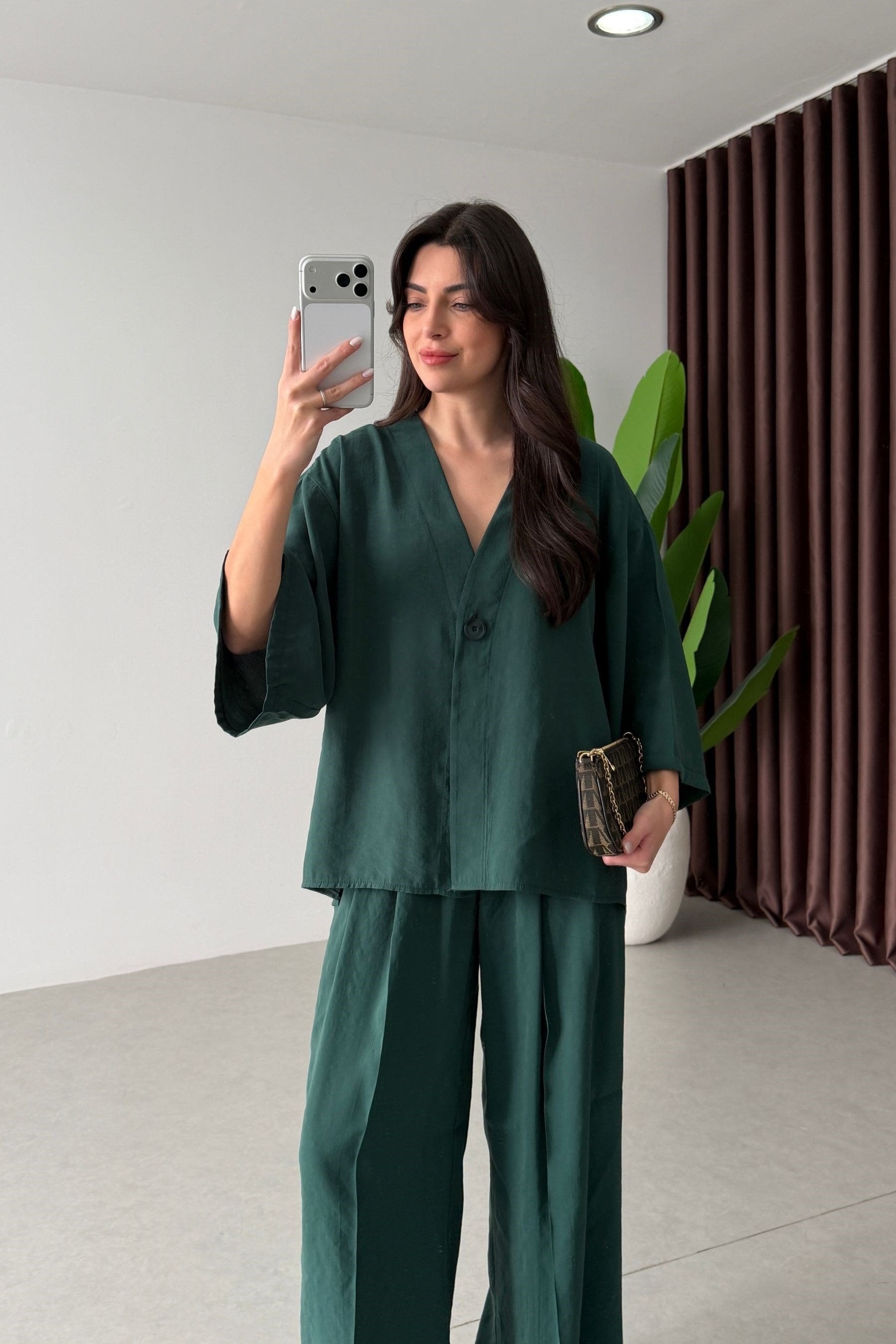 Ensemble Stockholm Émeraude Profonde femme, blouse fluide, pantalon ample, émeraude profonde, élégant, moderne