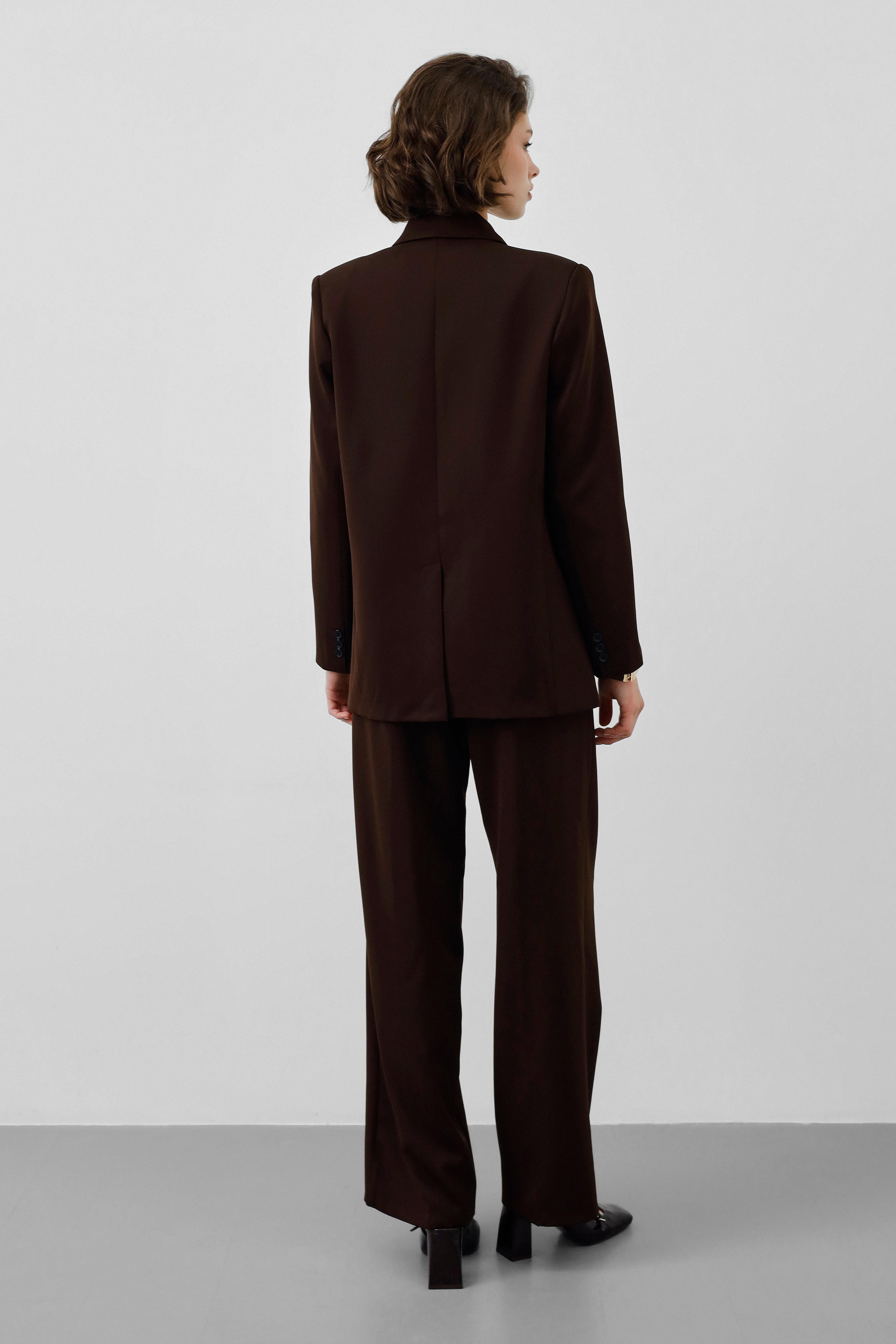 Ensemble Stockholm Héritage Marron femme, blazer structuré, pantalon fluide, marron chocolat, élégant, tailoring