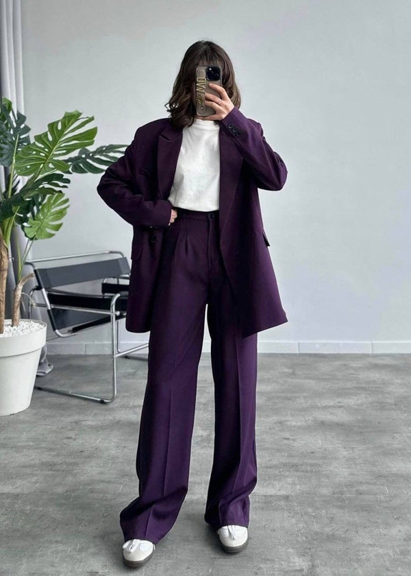 ensemble tailleur coton, mode féminine oversize, tenue décontractée chic, vêtements confort élégant, 