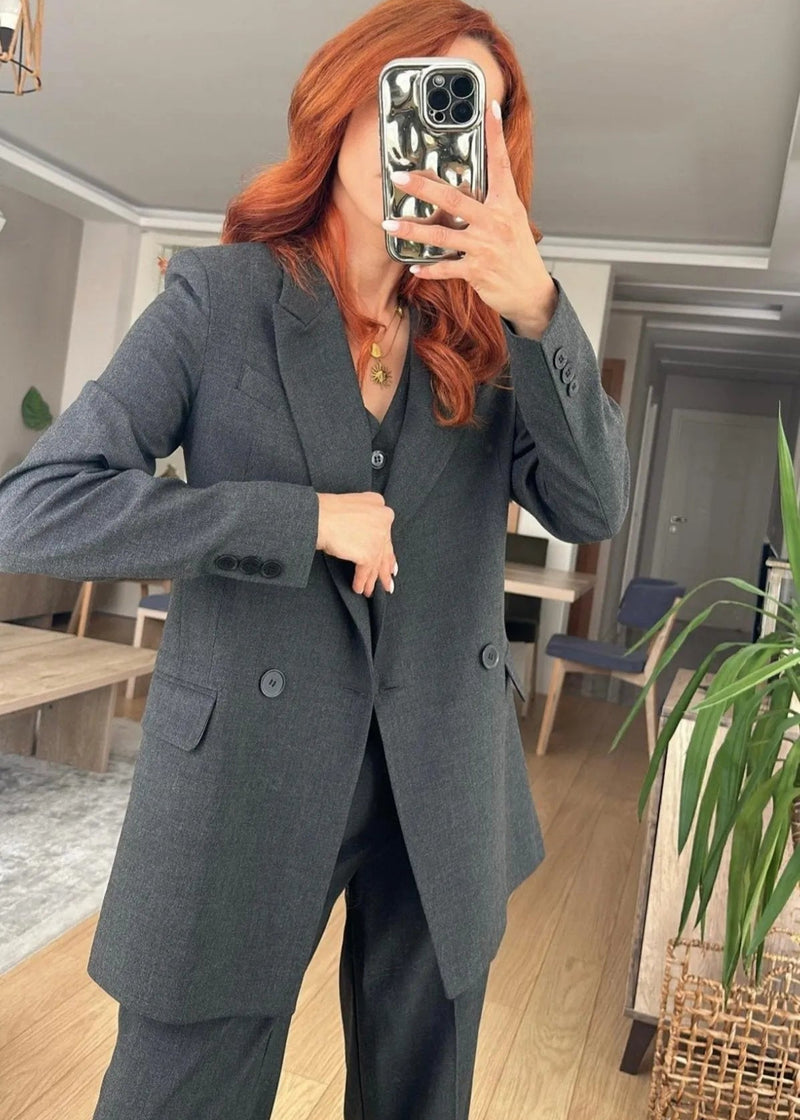 Ensemble tailleur gris ardoise / 3 pièces