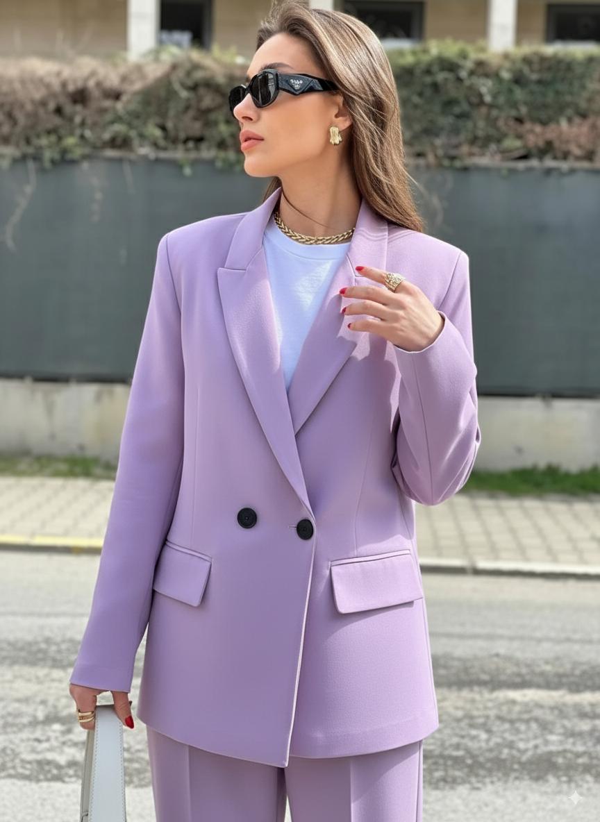 Costume pour femmes Mauve clair 