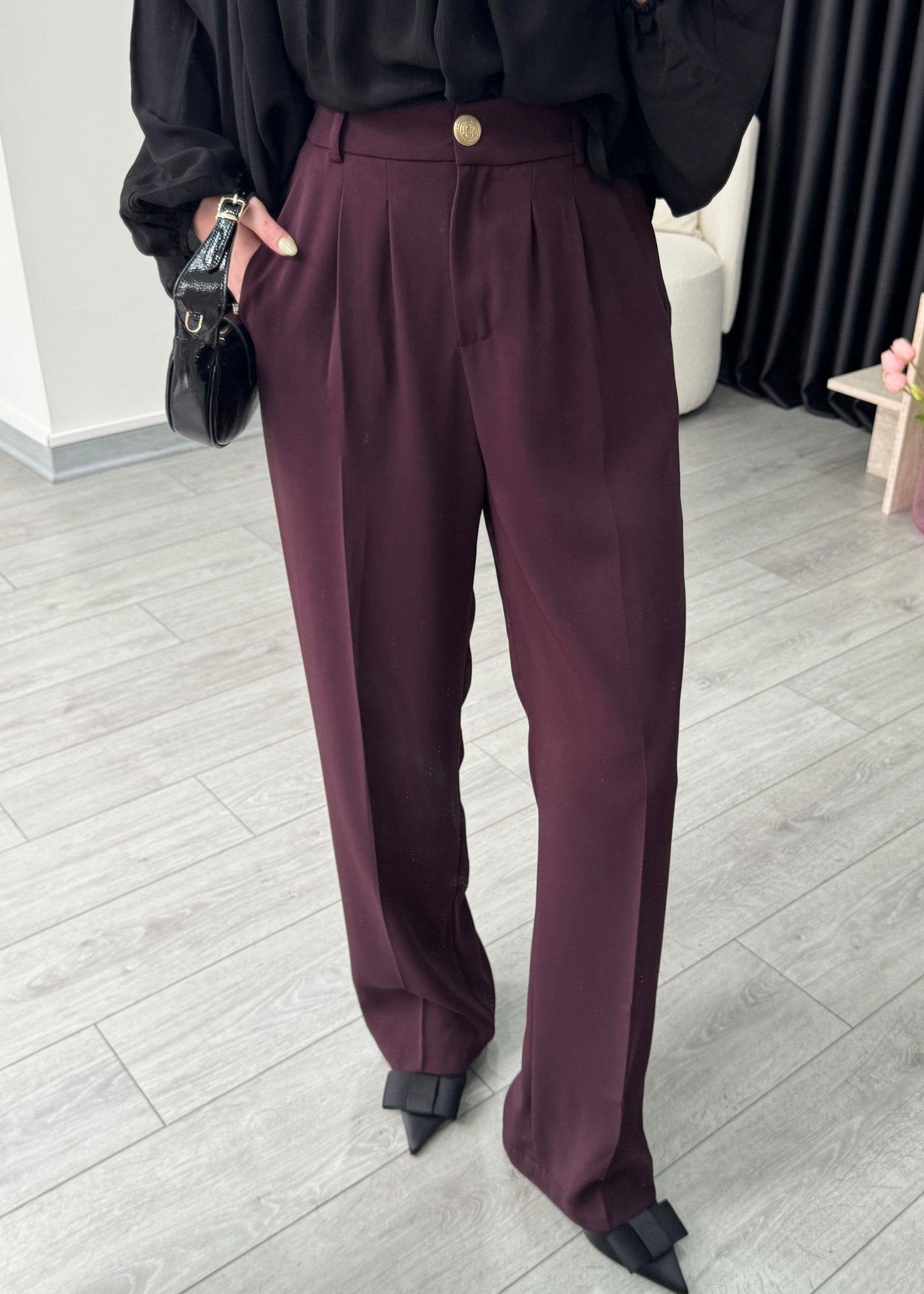 Pantalon Bordeaux Fluide à bouton doré