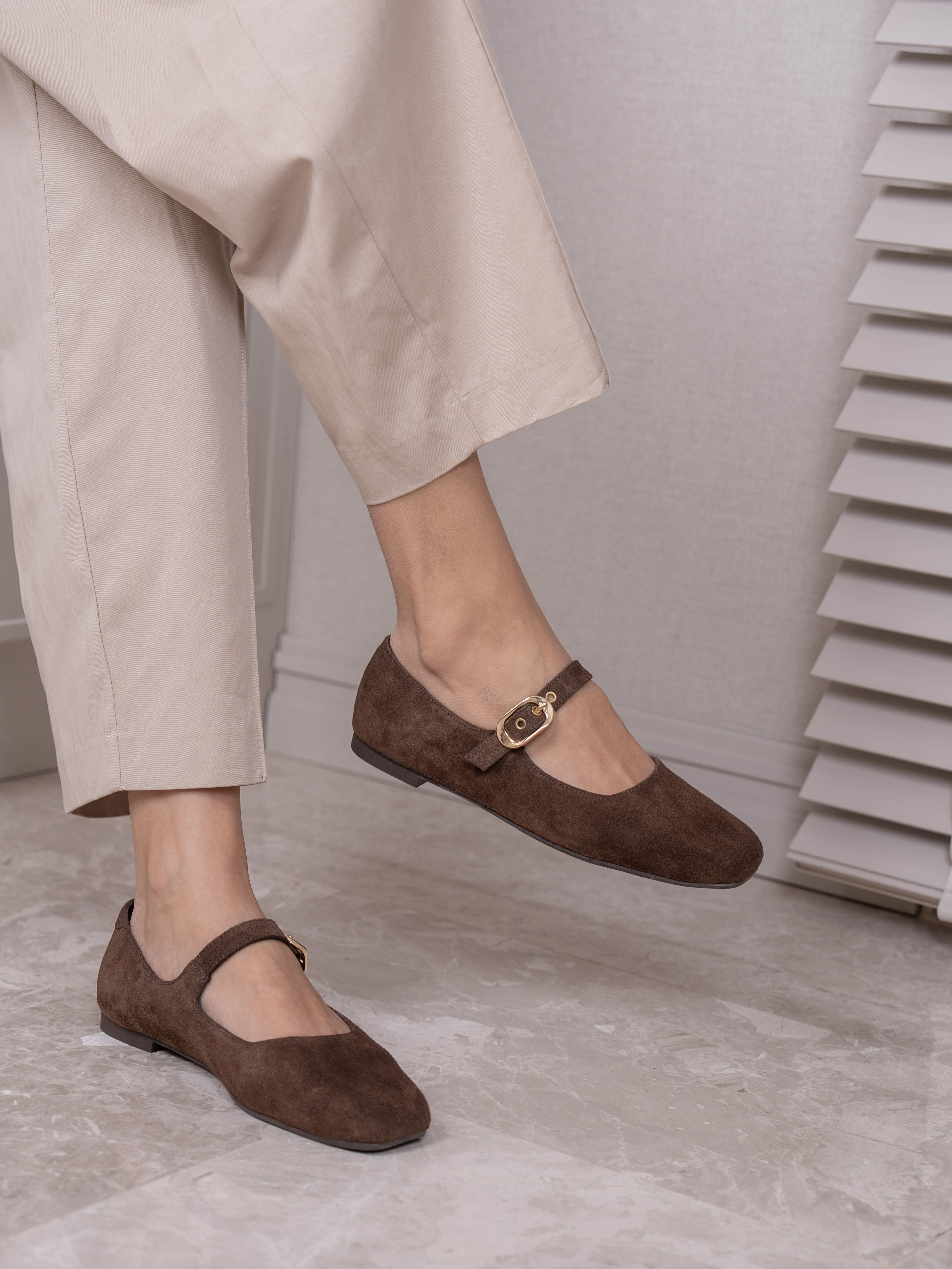 Ballerines Mary Jane en daim – Chocolat Velours