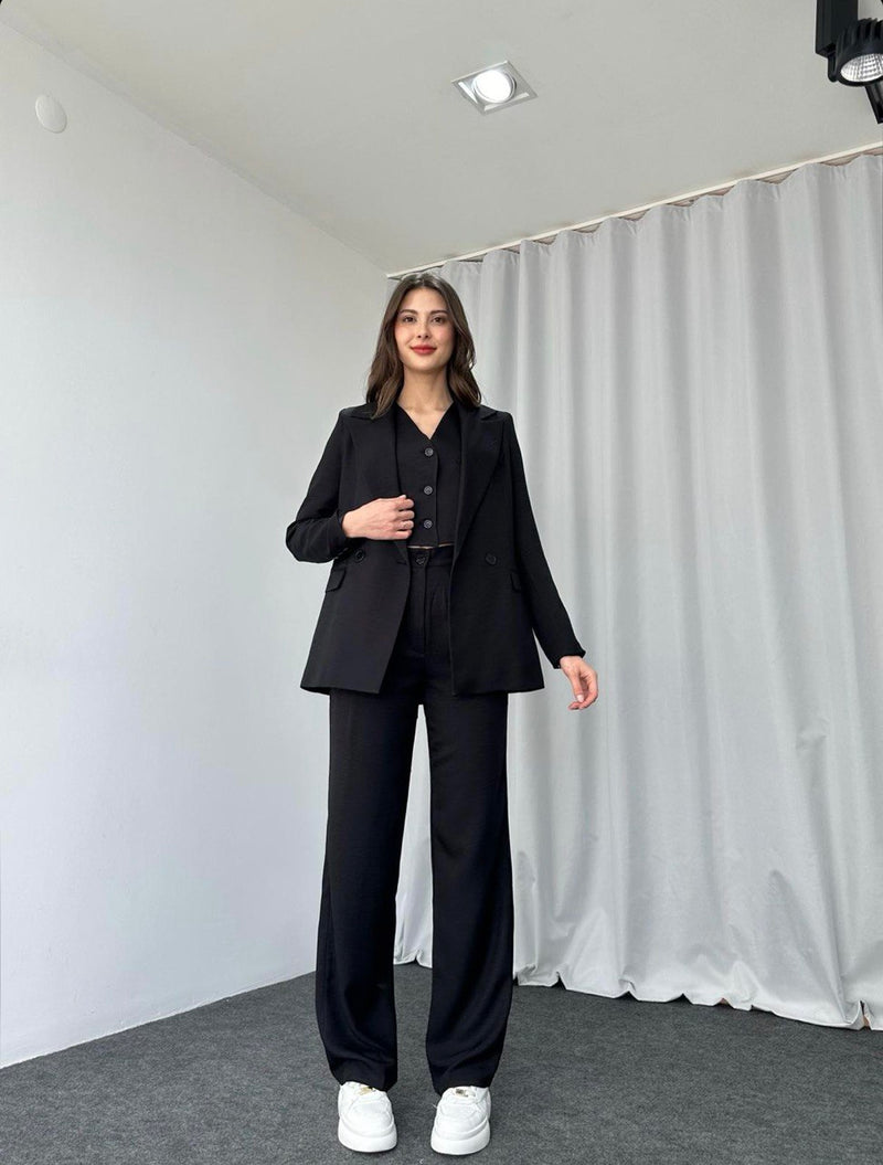 Ensemble Tailleur noir  / veste et pantalon