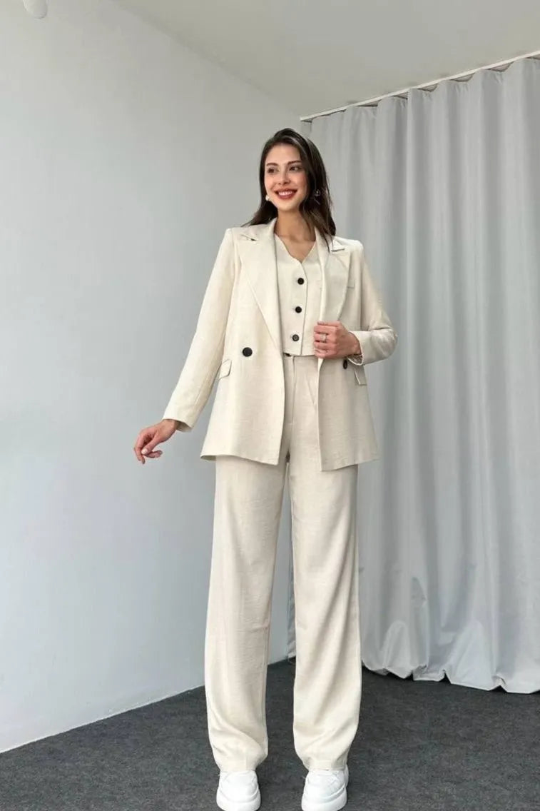 Ensemble tailleur en lin Tailleur femme oversize Tailleur en lin coupe ample Veste en lin oversize Pantalon en lin femme Ensemble tailleur été Tenue décontractée chic Tailleur lin pour femmes Look oversize féminin Mode estivale femme Tailleur léger pour femmes Ensemble décontracté femme Tailleur ample en lin Vêtements en lin femme Tailleur tendance 2024 Tenue casual chic femme Tailleur respirant pour l'été Mode femme confort et style Ensemble lin élégance décontractée Tailleur femme minimaliste