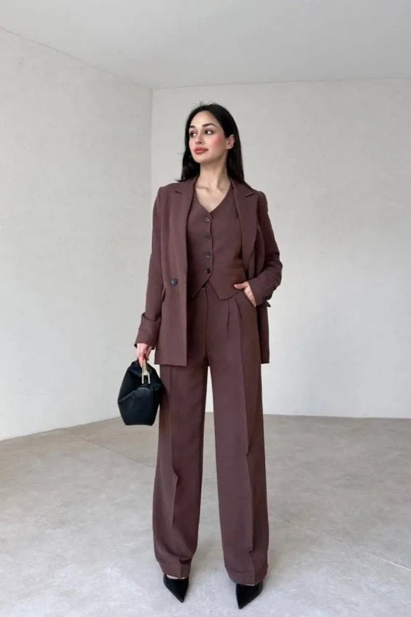 Ensemble tailleur en lin Tailleur femme oversize Tailleur en lin coupe ample Veste en lin oversize Pantalon en lin femme Ensemble tailleur été Tenue décontractée chic Tailleur lin pour femmes Look oversize féminin Mode estivale femme