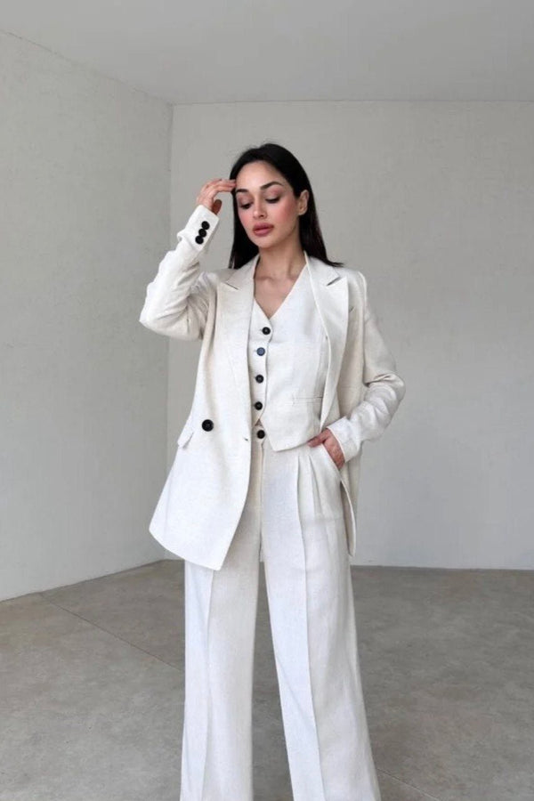 Ensemble Tailleur blanc cassé / veste et pantalon