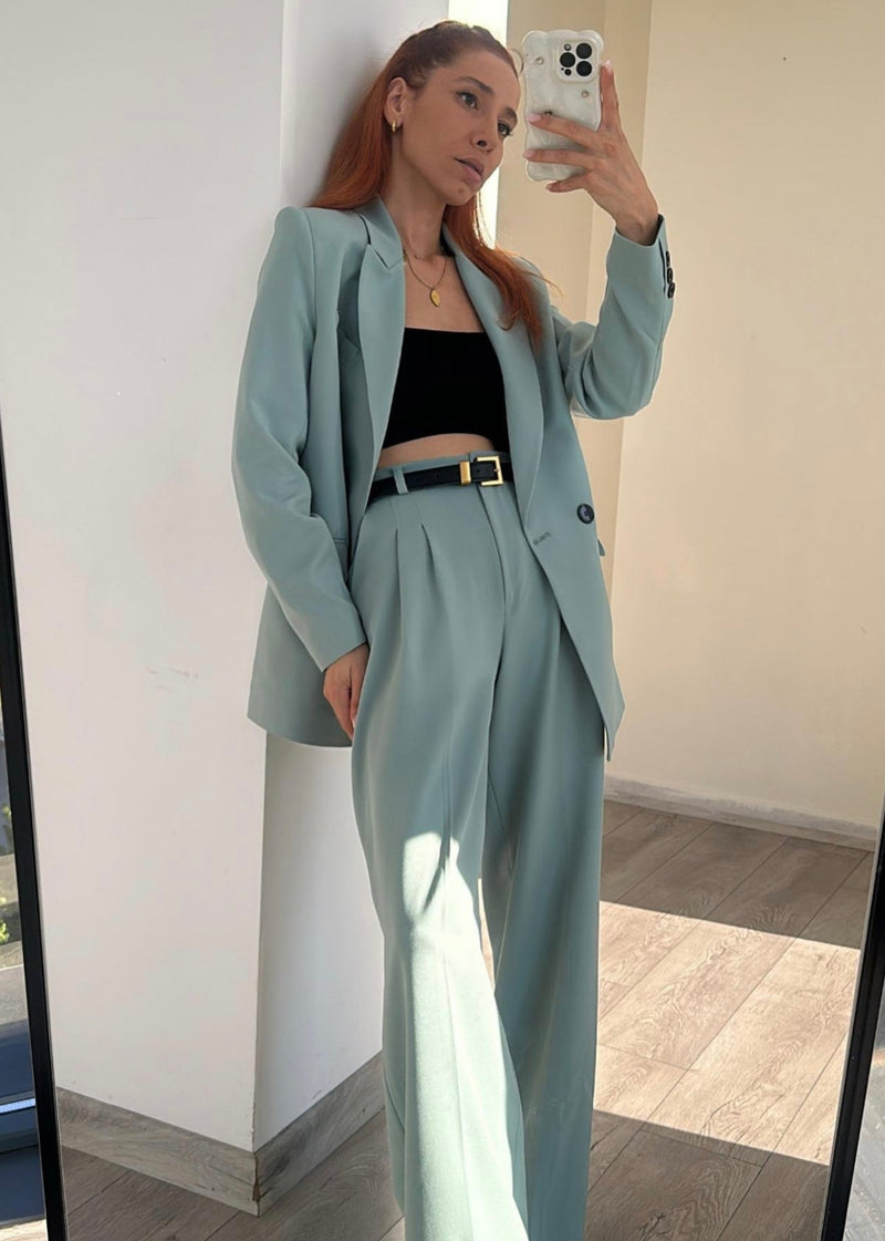 Ensemble tailleur vert pastel