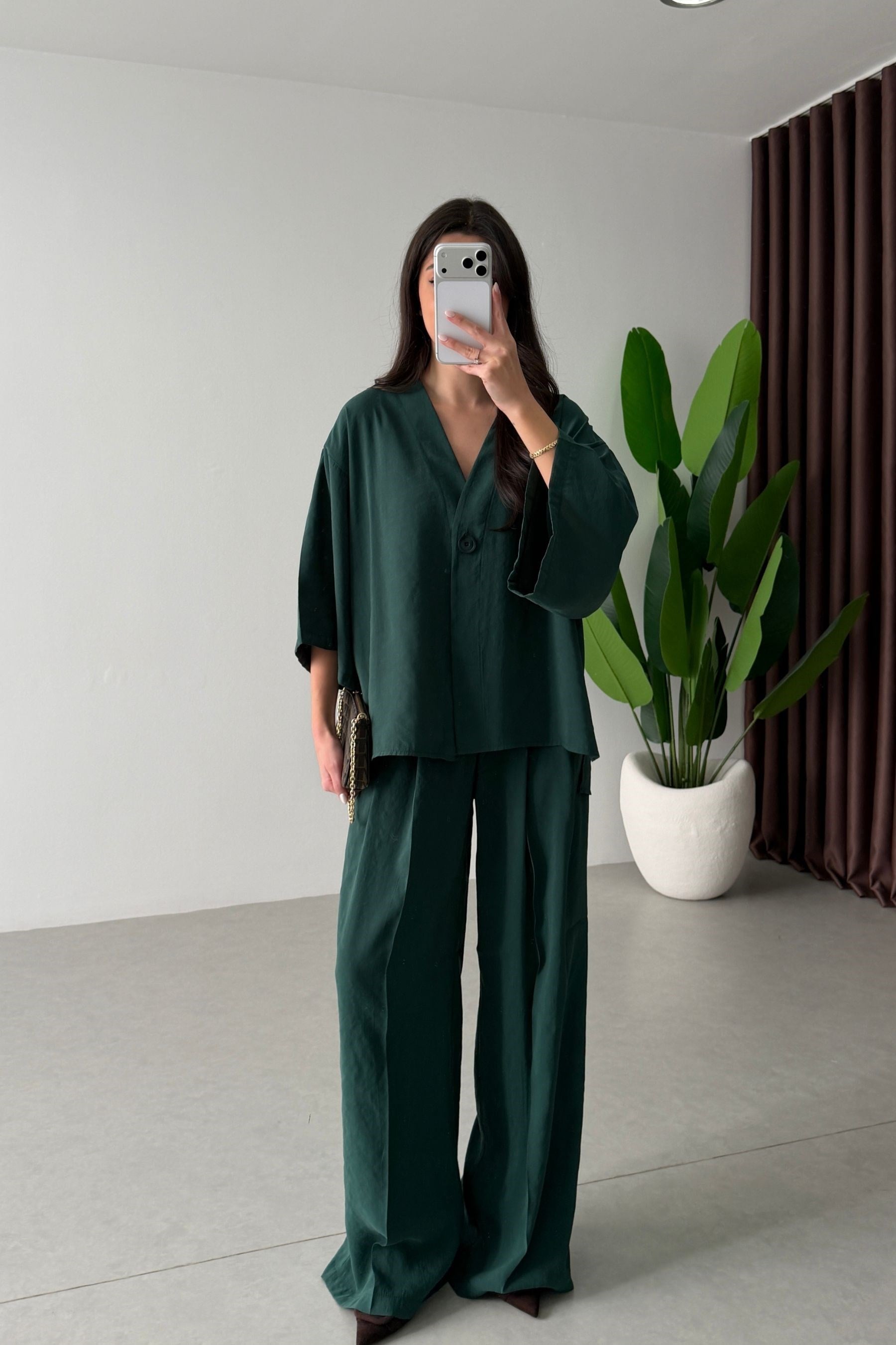 Ensemble Stockholm Émeraude Profonde femme, blouse fluide, pantalon ample, émeraude profonde, élégant, moderne